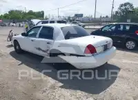 2011 Ford CROWN photo