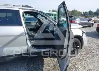 2011 Ford EXPLORER photo