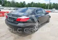 2011 Hyundai Genesis фото