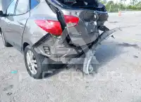 2011 Hyundai Tucson photo