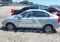 2011 Hyundai Accent фото