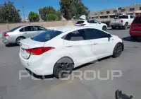 2011 Hyundai Elantra photo