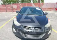 2011 Hyundai Elantra photo