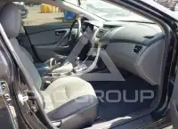 2011 Hyundai Elantra photo