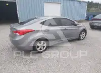 2011 Hyundai Elantra photo