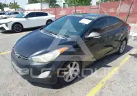 2011 Hyundai Elantra photo