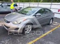 2011 Hyundai Elantra photo