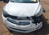 2011 Hyundai Elantra photo