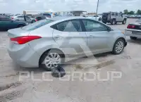 2011 Hyundai Elantra photo