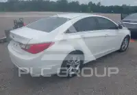 2011 Hyundai Sonata photo