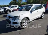 2011 Volkswagen Touareg фото