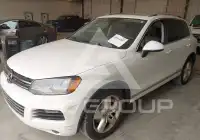 2011 Volkswagen Touareg photo