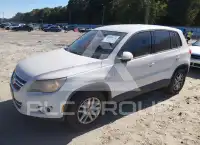 2011 Volkswagen Tiguan фото