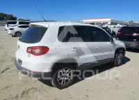 2011 Volkswagen Tiguan фото
