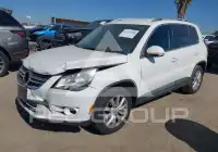 2011 Volkswagen Tiguan фото