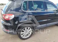 2011 Volkswagen Tiguan photo