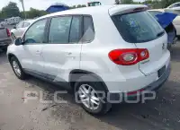 2011 Volkswagen Tiguan photo