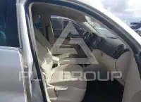 2011 Volkswagen Tiguan фото