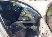 2011 Volkswagen Tiguan photo
