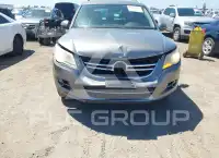 2011 Volkswagen Tiguan фото