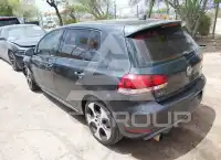 2011 Volkswagen GTI photo