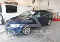 2011 Volkswagen Jetta photo