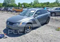 2011 Volkswagen Jetta photo