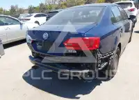 2011 Volkswagen Jetta photo