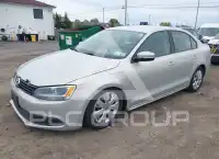 2011 Volkswagen Jetta photo