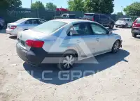 2011 Volkswagen Jetta photo