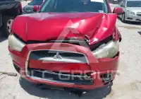 2012 Mitsubishi OUTLANDER фото