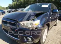 2012 Mitsubishi OUTLANDER photo