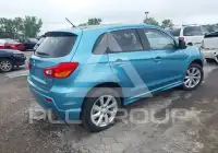 2012 Mitsubishi OUTLANDER photo