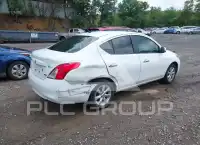 2012 Nissan VERSA photo