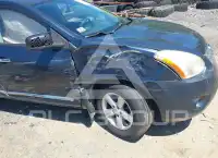 2012 Nissan ROGUE photo