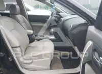 2012 Nissan ROGUE photo