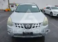 2012 Nissan ROGUE photo