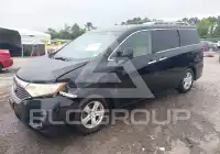 2012 Nissan QUEST photo