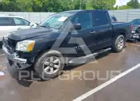 2012 Nissan TITAN photo