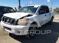 2012 Nissan TITAN фото