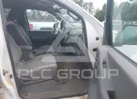 2012 Nissan FRONTIER фото
