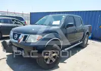 2012 Nissan FRONTIER фото