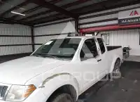 2012 Nissan FRONTIER фото