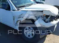 2012 Nissan FRONTIER photo