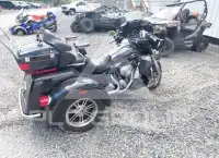 2012 Harley-Davidson FLHTCU фото
