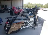 2012 Harley-Davidson FLHTCU photo