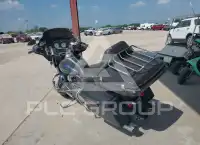 2012 Harley-Davidson FLHX photo
