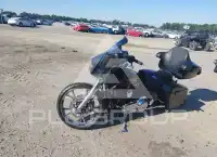2012 Harley-Davidson FLHX фото