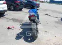 2012 Kawasaki ZX1000 фото