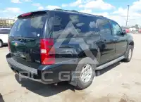 2012 Chevrolet Suburan photo